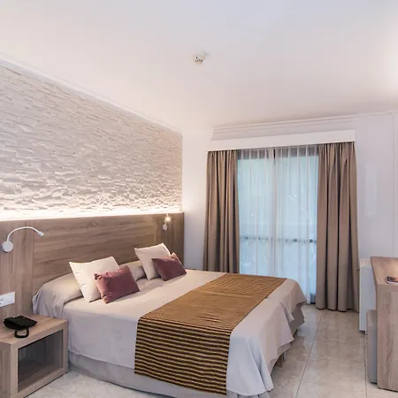 Na Taconera Hotel