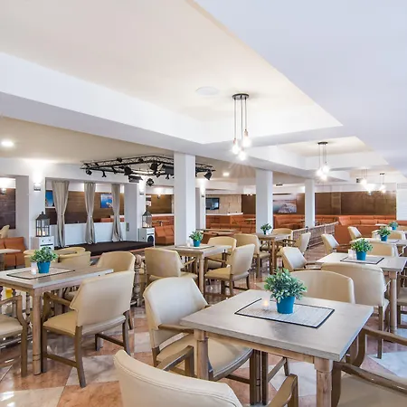 Na Taconera Hotel