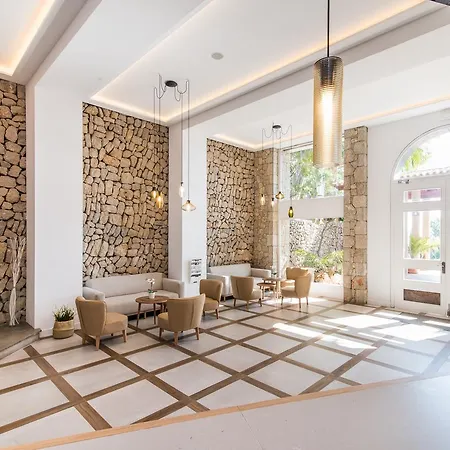 Na Taconera Hotel